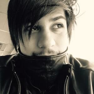 Meet your Posher, Carloos